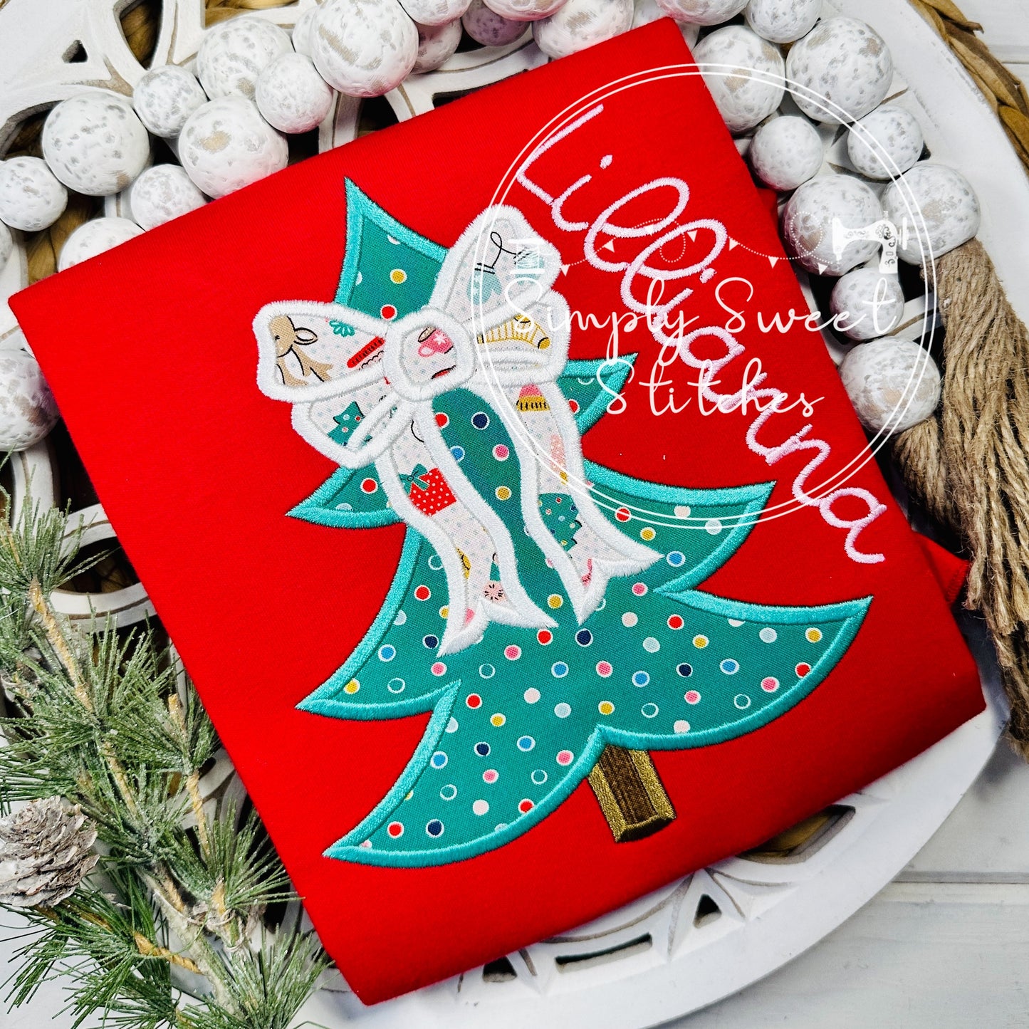 2607 - CHRISTMAS TREE WITH BOW - APPLIQUE CHILD SHIRT