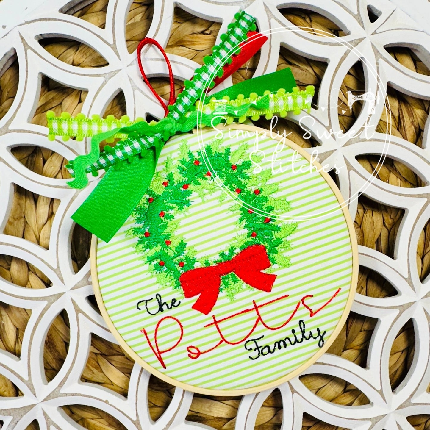 2785 - HOLLY WREATH - ORNAMENT