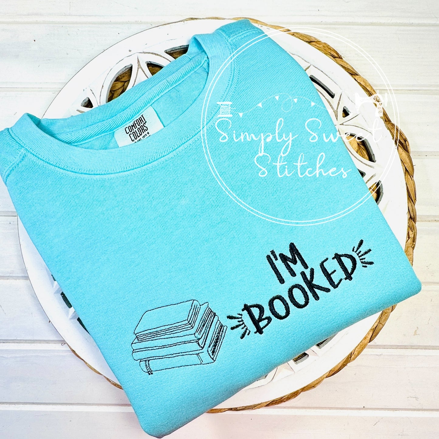 2687 - I'M BOOKED - EMBROIDERY ADULT SHIRT