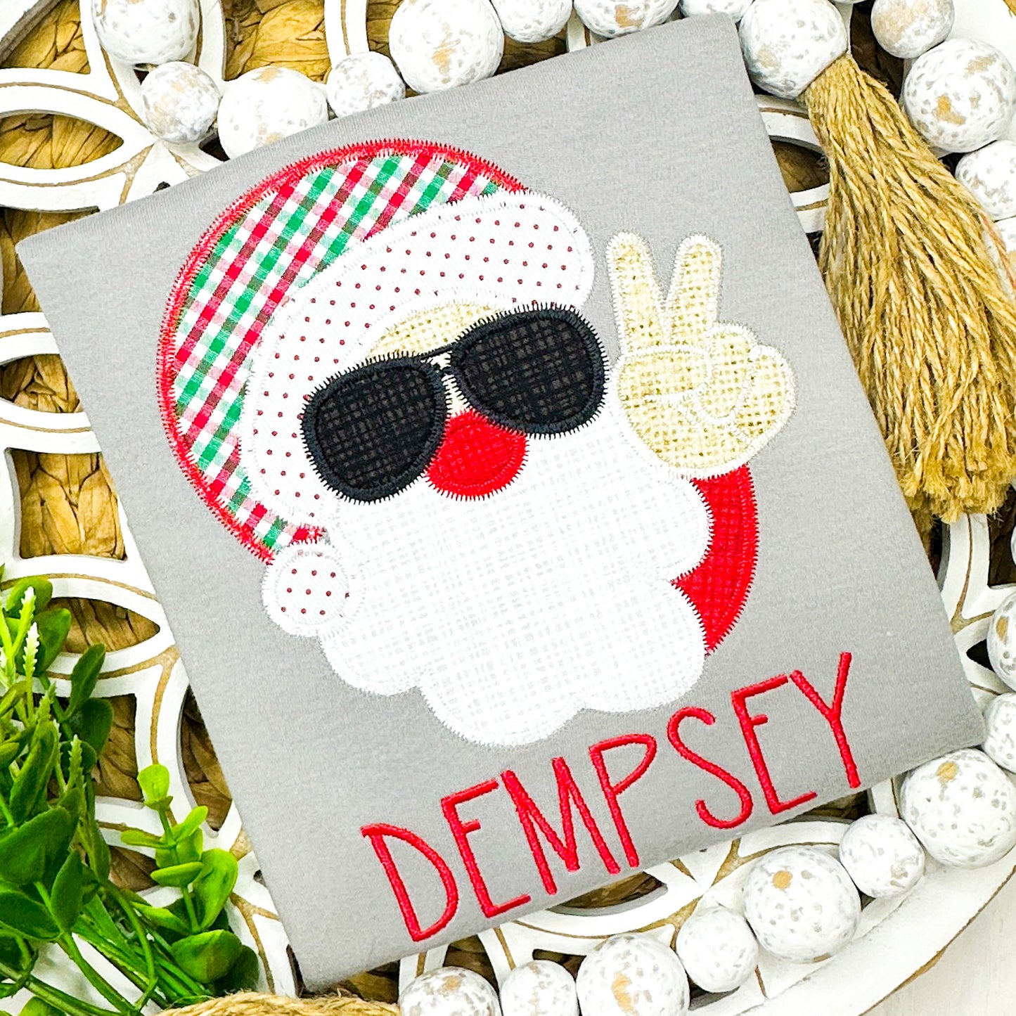 2390 - PEACE OUT SANTA CLAUS - APPLIQUE CHILD SHIRT