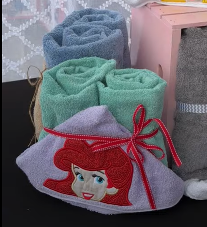 Ariel - Hooded Character Towel