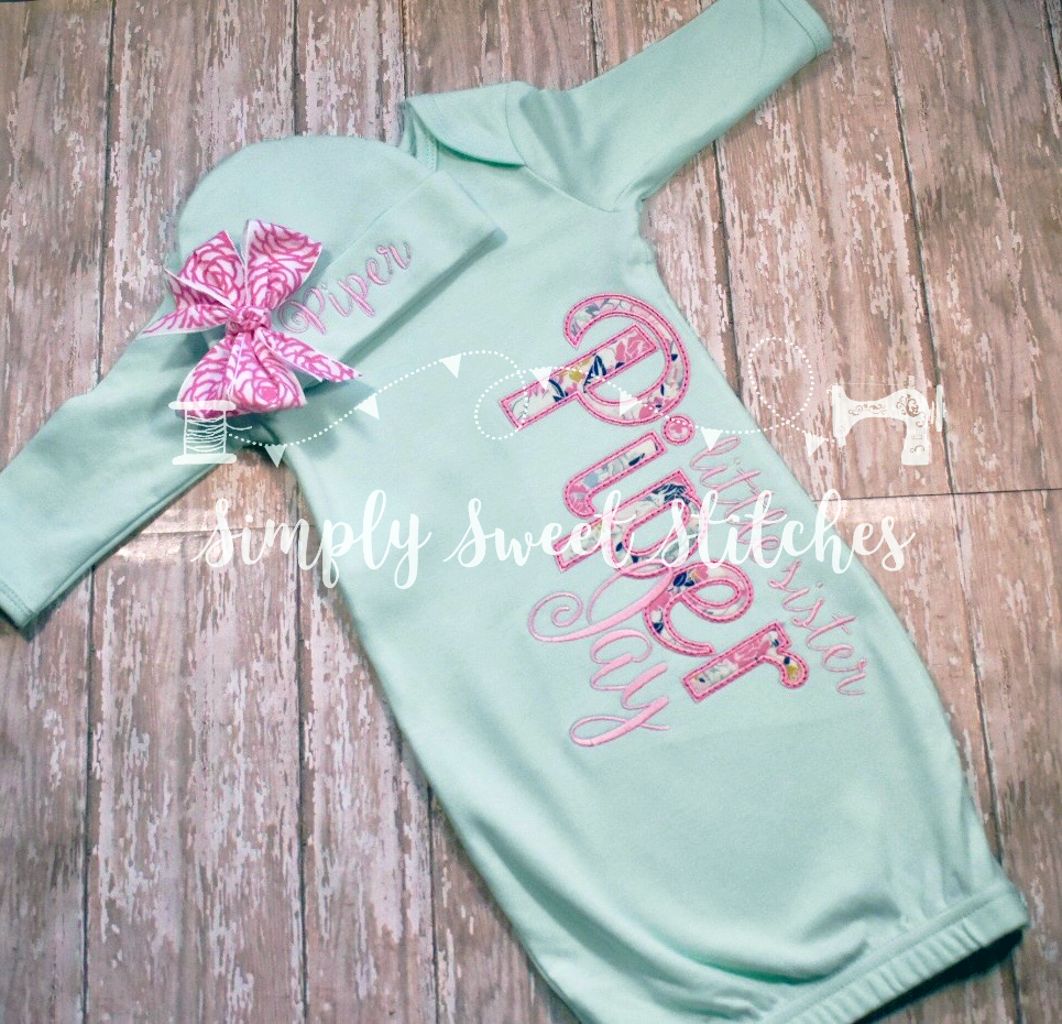 1711 - LITTLE SISTER NAME APPLIQUE - BABY GOWN