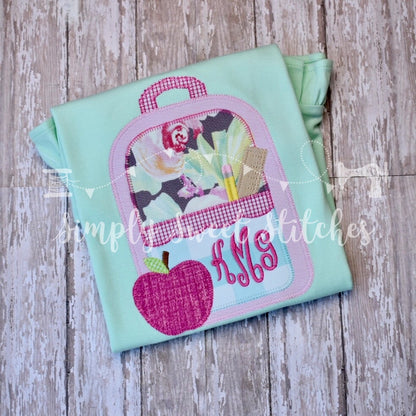1447 - GIRLY BACKPACK WITH APPLE - APPLIQUE CHILD SHIRT