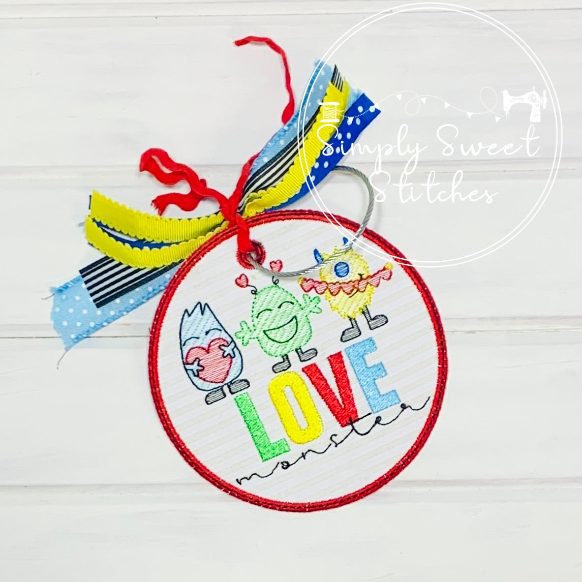 2253 - LOVE MONSTER EMBROIDERY - BAG TAG