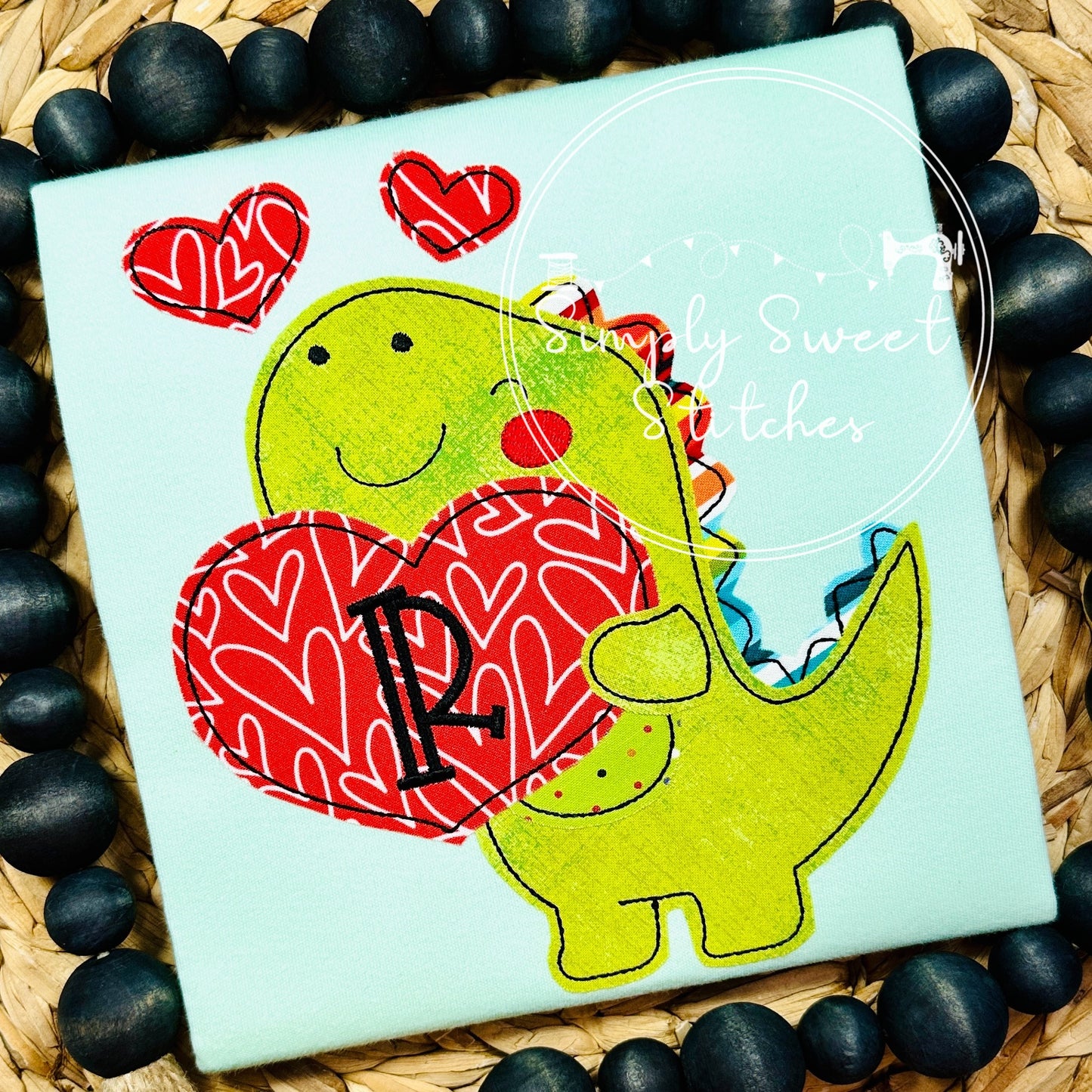 2439 - DINOSAUR LOVE - APPLIQUE CHILD SHIRT