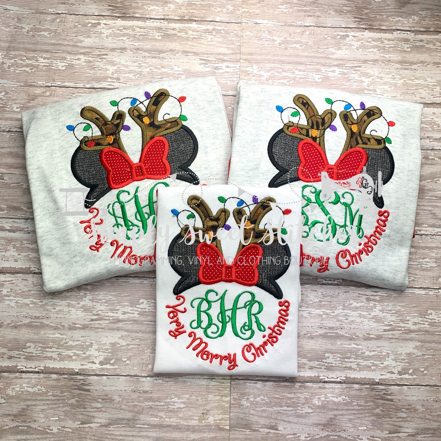 2226 - MISS MOUSE REINDEER - APPLIQUE CHILD SHIRT