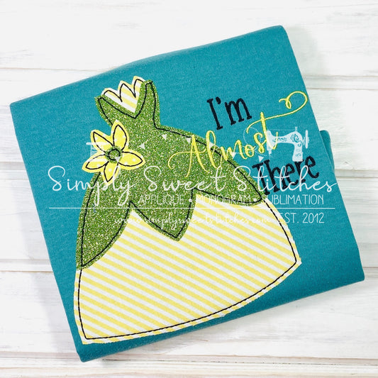 2096 - FROG PRINCESS - APPLIQUE CHILD SHIRT