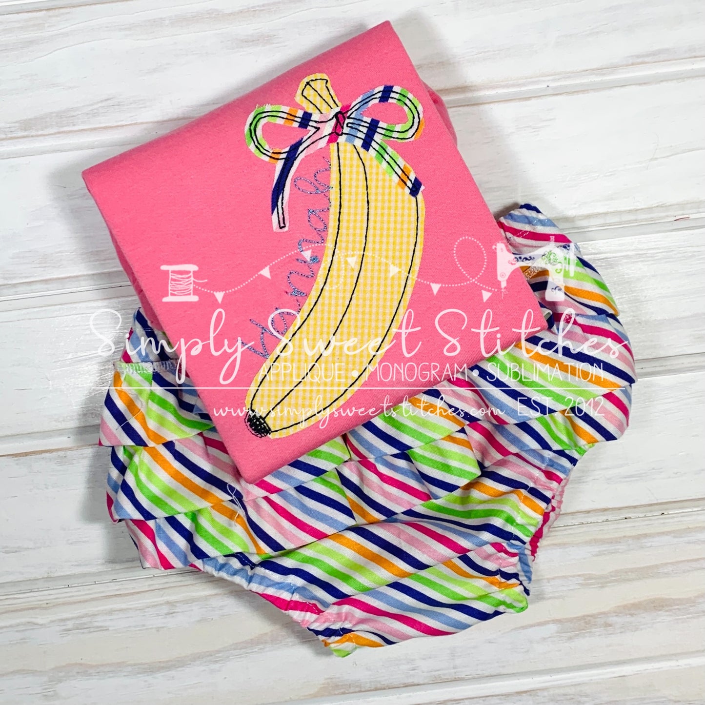 2777 - BANANA WITH BOW APPLIQUE - CHILD SHIRT
