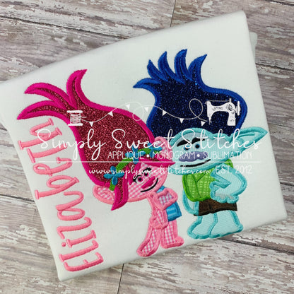 1599 - TROLLS FRIENDS - APPLIQUE CHILD SHIRT